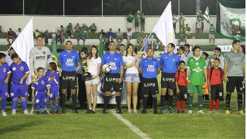 لاعب توتنهام يحسم موقفه من المشاركة فى أمم أفريقيا 