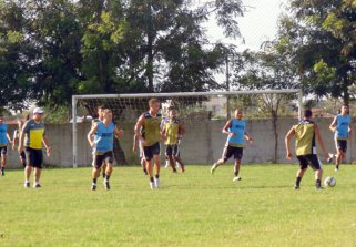 رونالدو يطالب النصر بالتعاقد مع زيدان 